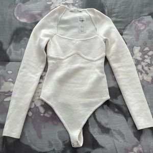 NWT Abercrombie & Fitch Long-Sleeve Sweetheart Sweater Bodysuit Cream Size XS
